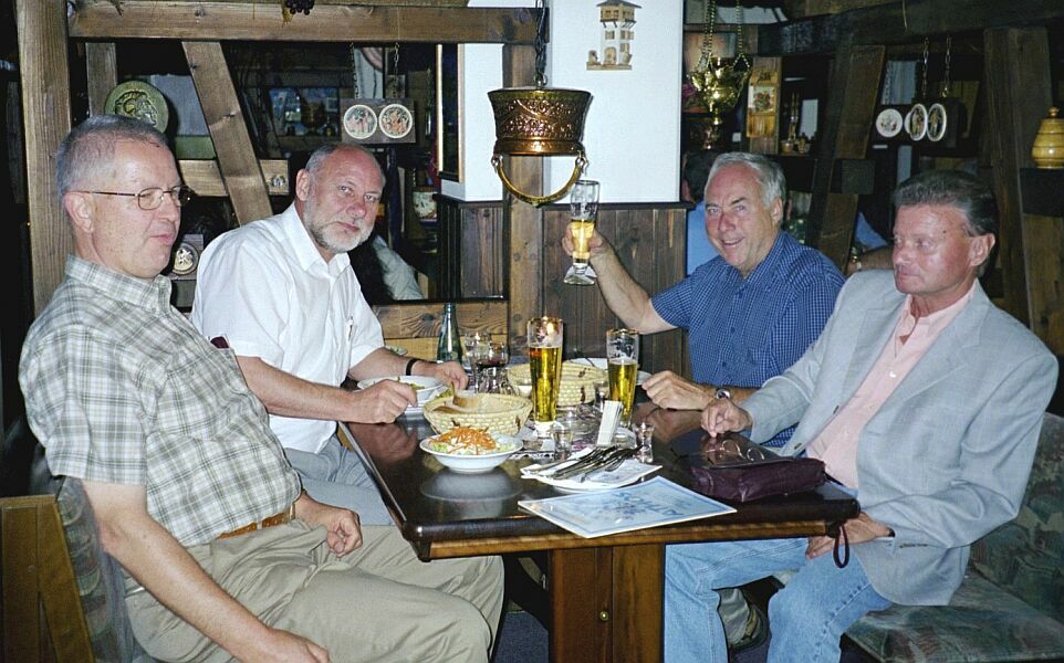 KDT_FA_treffen12u13Juli03_abends_beimGriechen_1